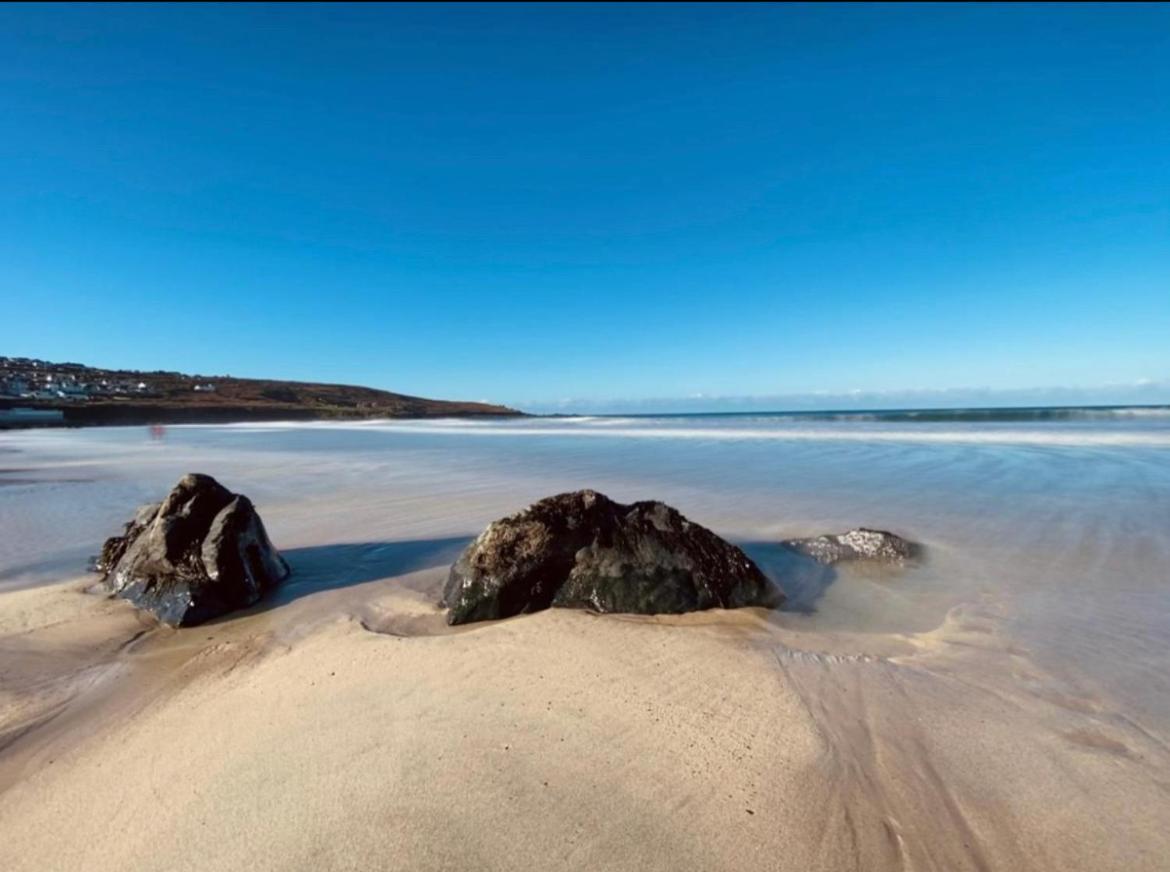 Sandy Toes, Padstow Esterno foto
